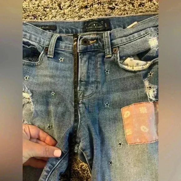 Lucky Brand The Roll Up Shorts - Picture 8 of 10